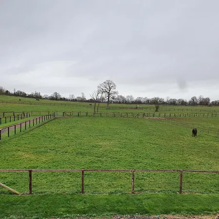 Du Château Casa de Férias Saint-Samson